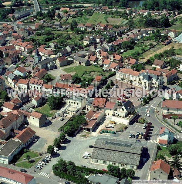 Photo aérienne de Saint-Yorre