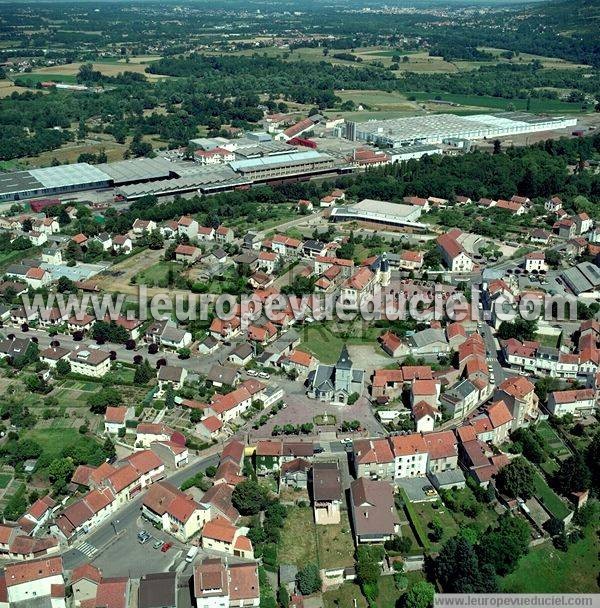 Photo aérienne de Saint-Yorre