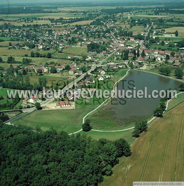 Photo aérienne de Lusigny