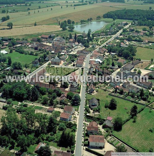 Photo aérienne de Lusigny