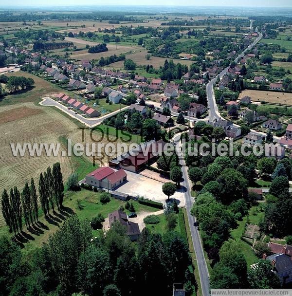 Photo aérienne de Neuilly-le-Ral