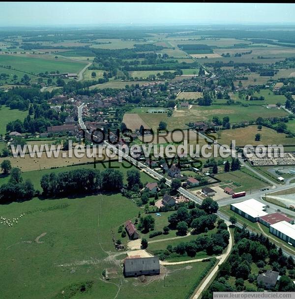 Photo aérienne de Neuilly-le-Ral