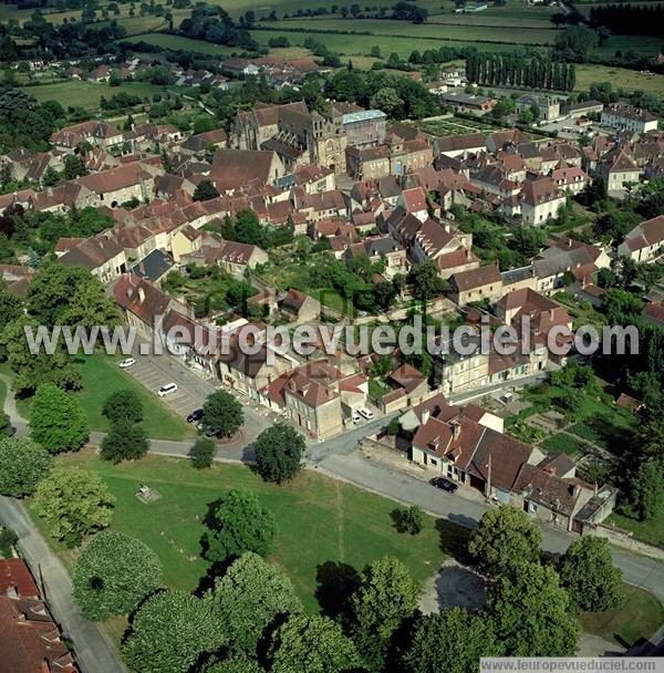 Photo aérienne de Souvigny