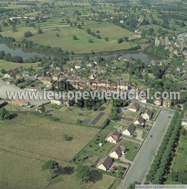 Photo aérienne de Bourbon-l'Archambault