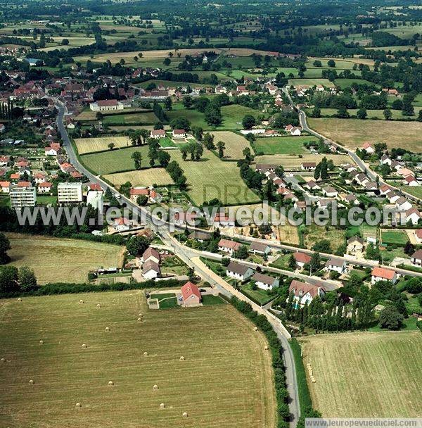 Photo aérienne de Villefranche-d'Allier