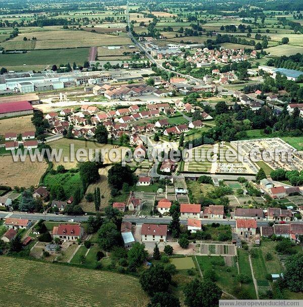 Photo aérienne de Villefranche-d'Allier