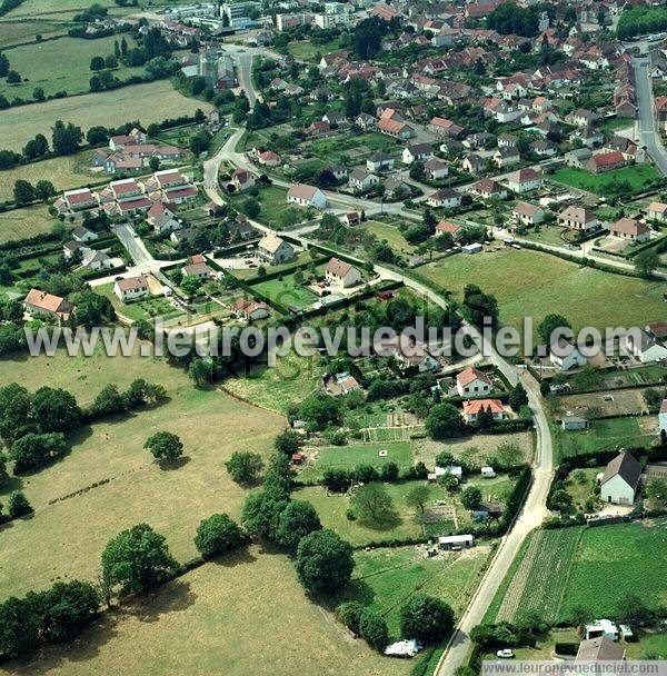 Photo aérienne de Montmarault