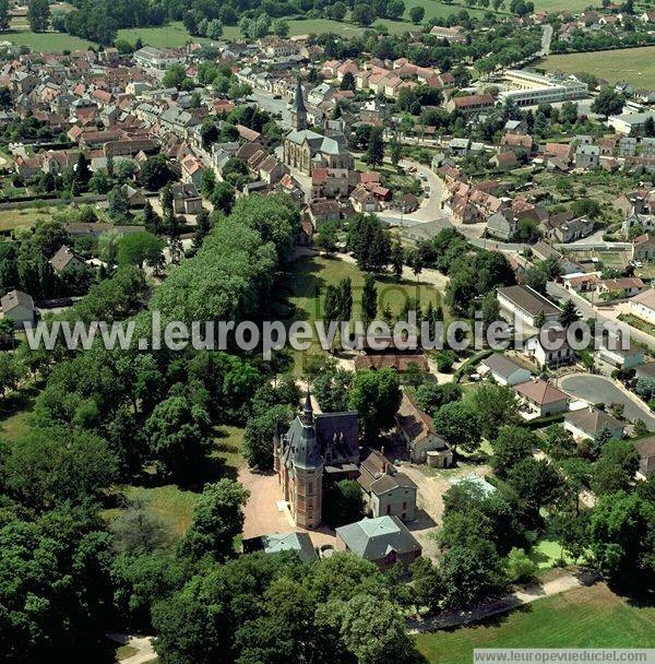 Photo aérienne de Cosne-d'Allier