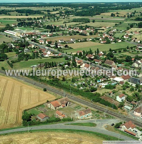 Photo aérienne de Bessay-sur-Allier