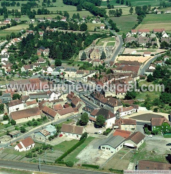 Photo aérienne de Bessay-sur-Allier