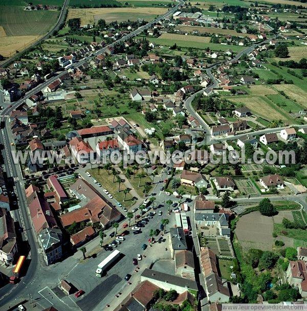 Photo aérienne de Bessay-sur-Allier