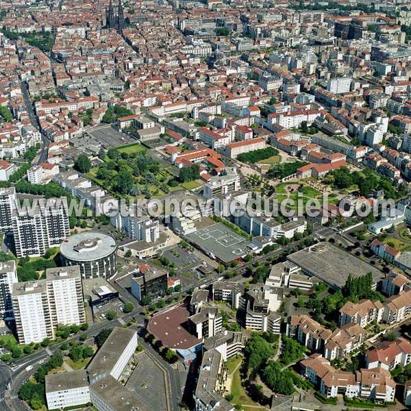 Photo aérienne de Clermont-Ferrand