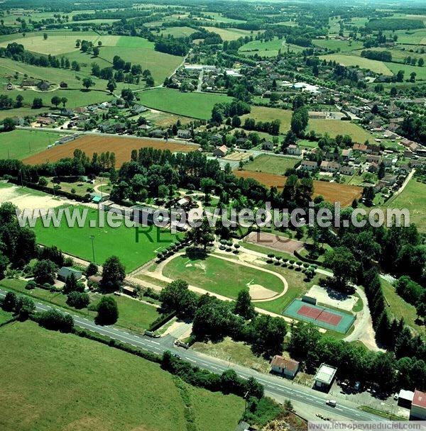 Photo aérienne de Lapalisse