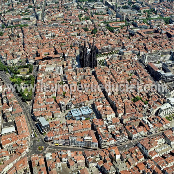 Photo aérienne de Clermont-Ferrand