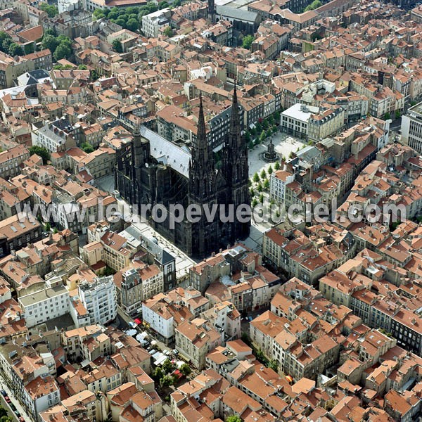 Photo aérienne de Clermont-Ferrand
