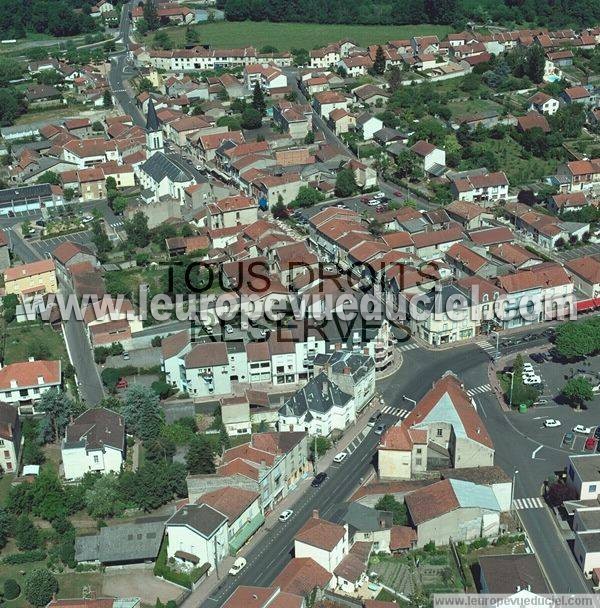 Photo aérienne de Puy-Guillaume