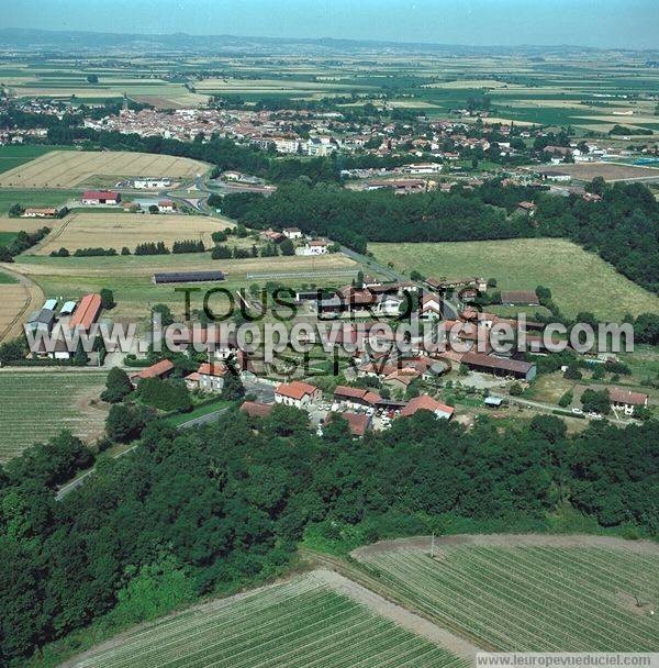 Photo aérienne de Maringues