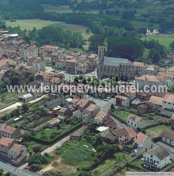 Photo aérienne de Arlanc