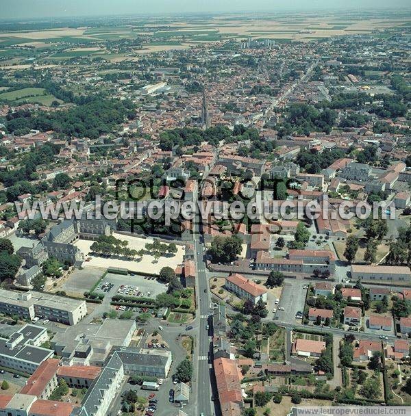 Photo aérienne de Fontenay-le-Comte