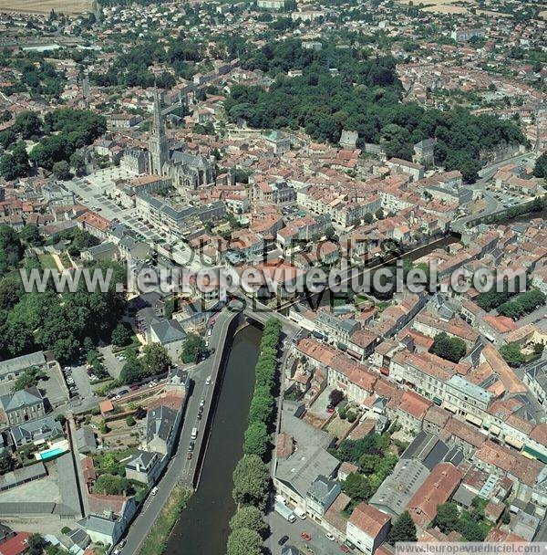 Photo aérienne de Fontenay-le-Comte