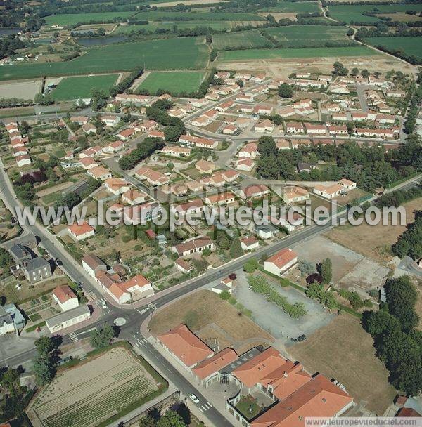 Photo aérienne de Le Poir-sur-Vie