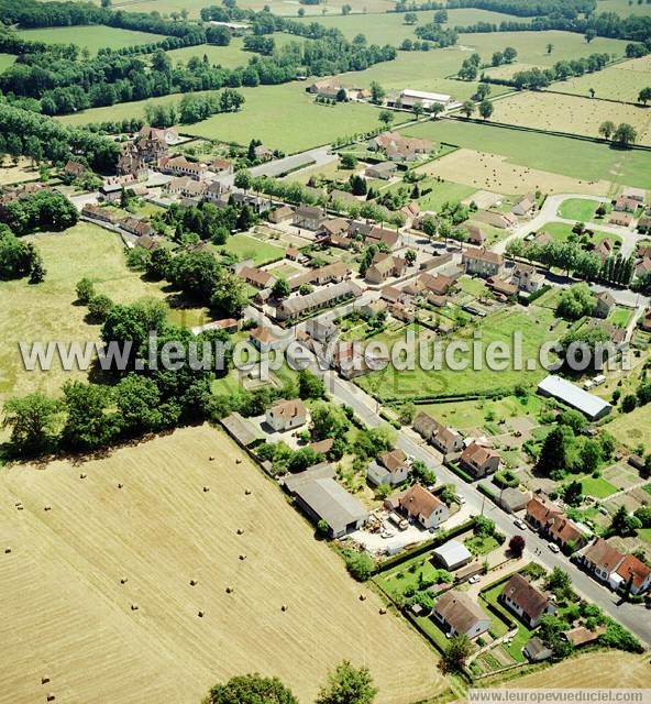 Photo aérienne de Chevagnes