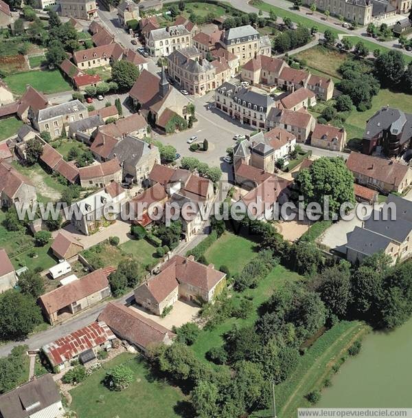 Photo aérienne de La Chapelle-Montligeon