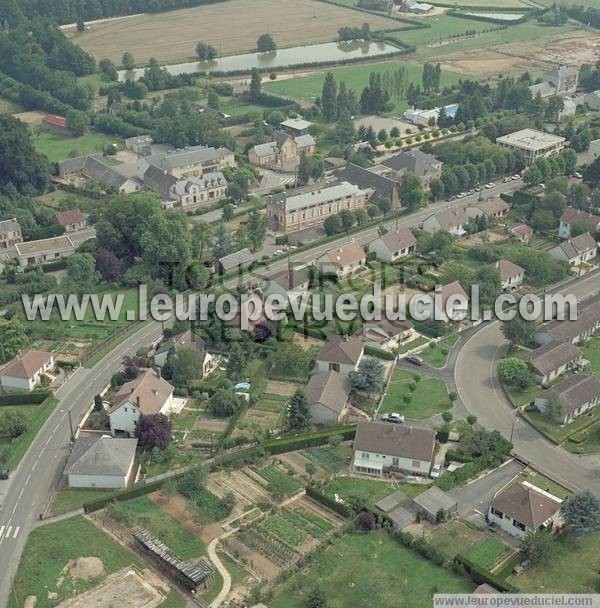 Photo aérienne de Thiron Gardais