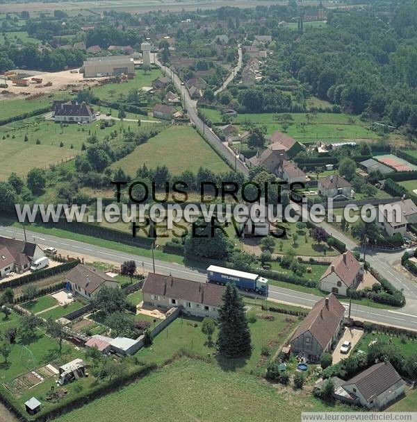 Photo aérienne de Belhomert-Guhouville