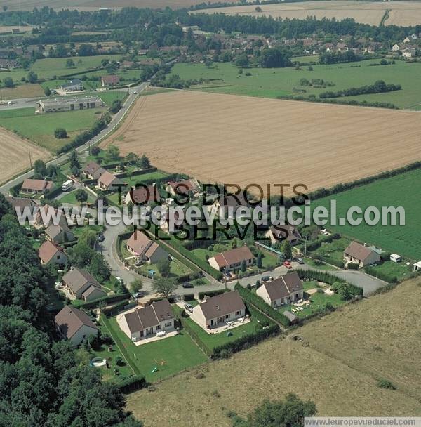 Photo aérienne de Belhomert-Guhouville