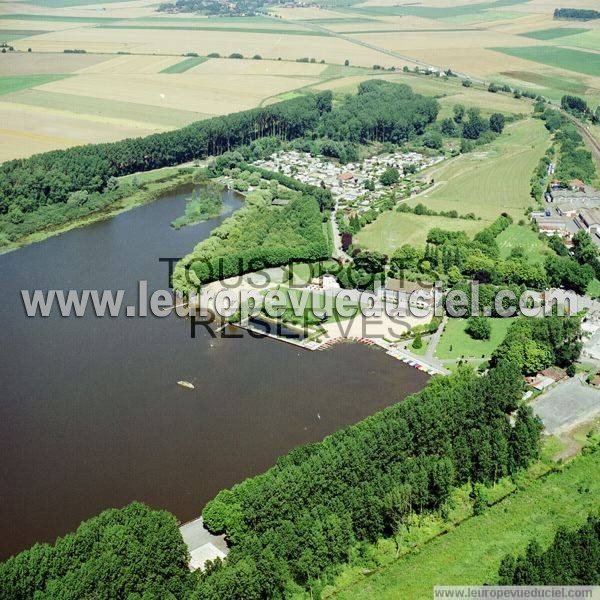 Photo aérienne de Aubencheul-au-Bac