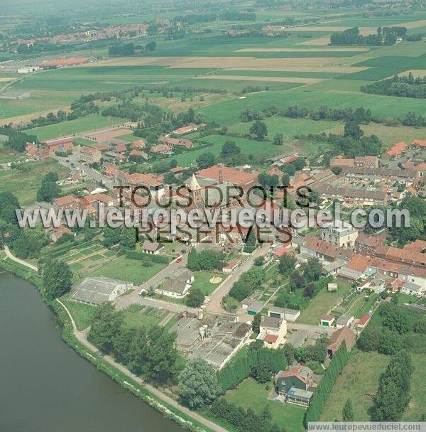 Photo aérienne de Delmont