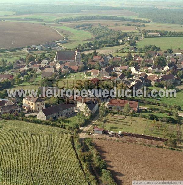 Photo aérienne de Taingy