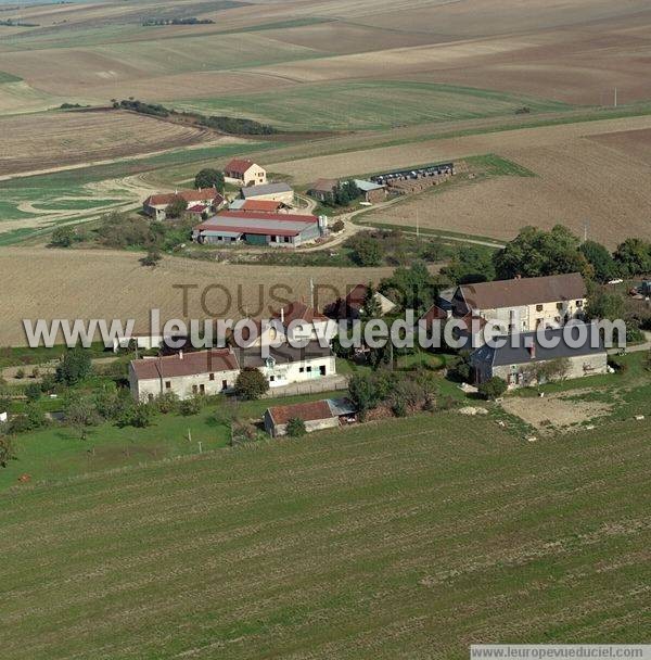 Photo aérienne de Taingy