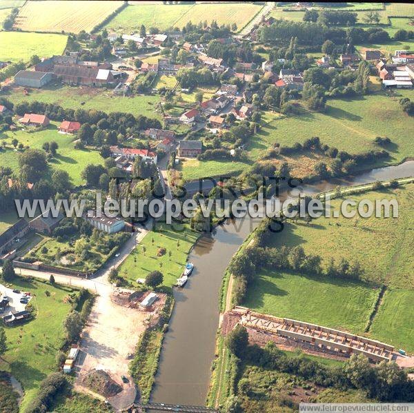 Photo aérienne de Boussires-sur-Sambre