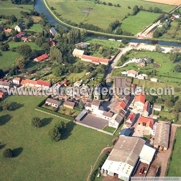 Photo aérienne de Boussières-sur-Sambre