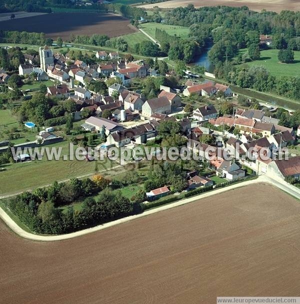 Photo aérienne de Lucy-sur-Yonne