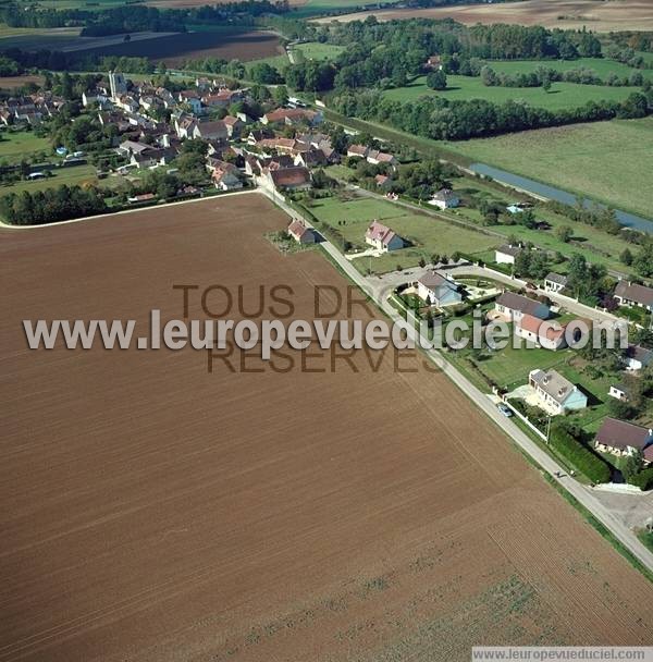 Photo aérienne de Lucy-sur-Yonne