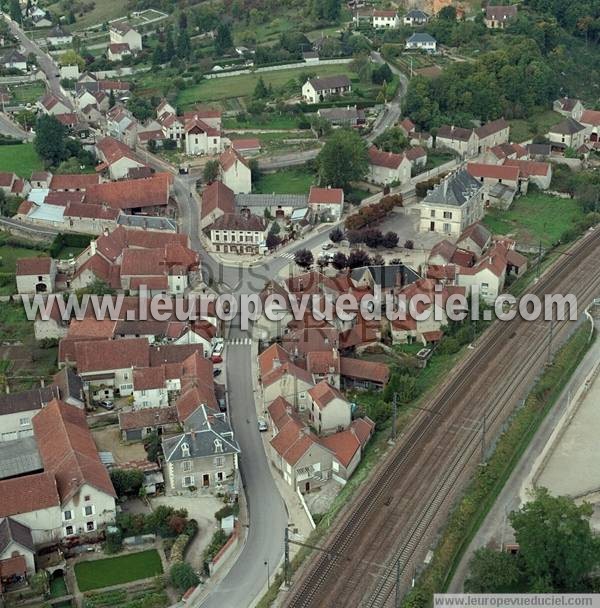 Photo aérienne de Aisy-sur-Armanon