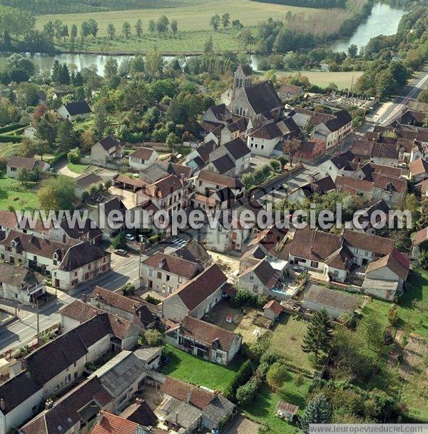 Photo aérienne de Saint-Aubin-sur-Yonne