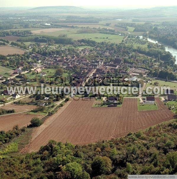 Photo aérienne de Saint-Aubin-sur-Yonne