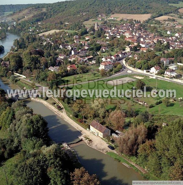 Photo aérienne de Saint-Aubin-sur-Yonne