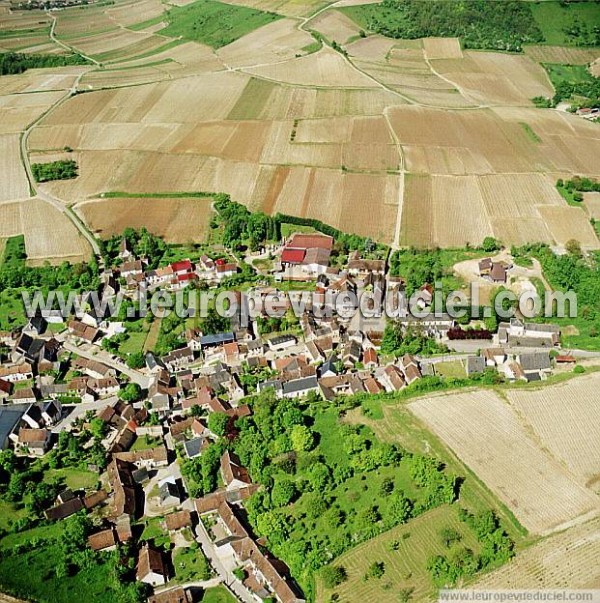 Photo aérienne de Bu