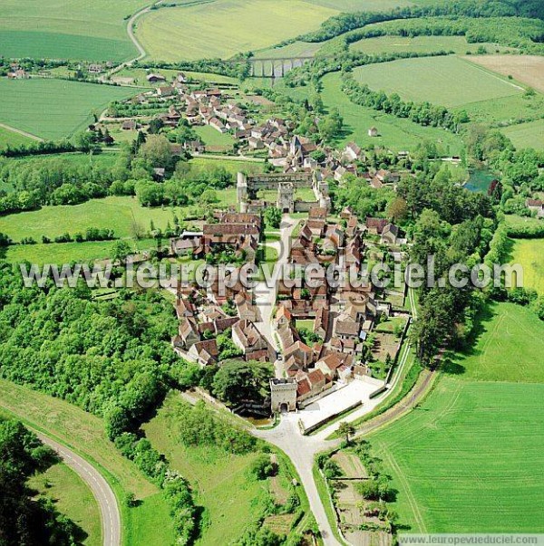 Photo aérienne de Druyes-les-Belles-Fontaines