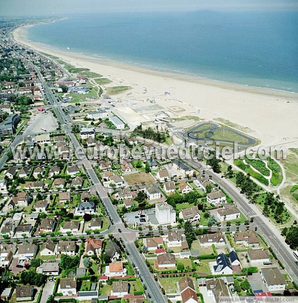 Photo aérienne de Ouistreham