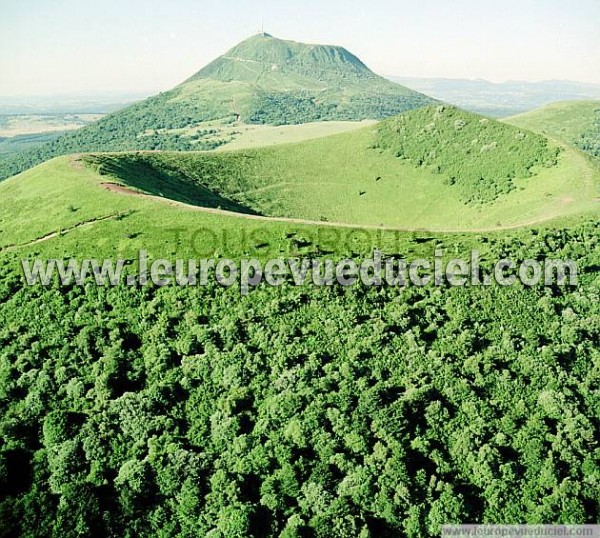 Photo aérienne de Indtermine (Puy-de-Dme)