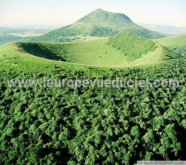 Photo aérienne de Indéterminée (Puy-de-Dôme)