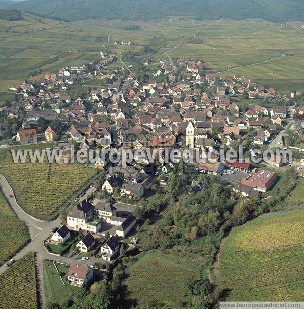 Photo aérienne de Mittelwihr