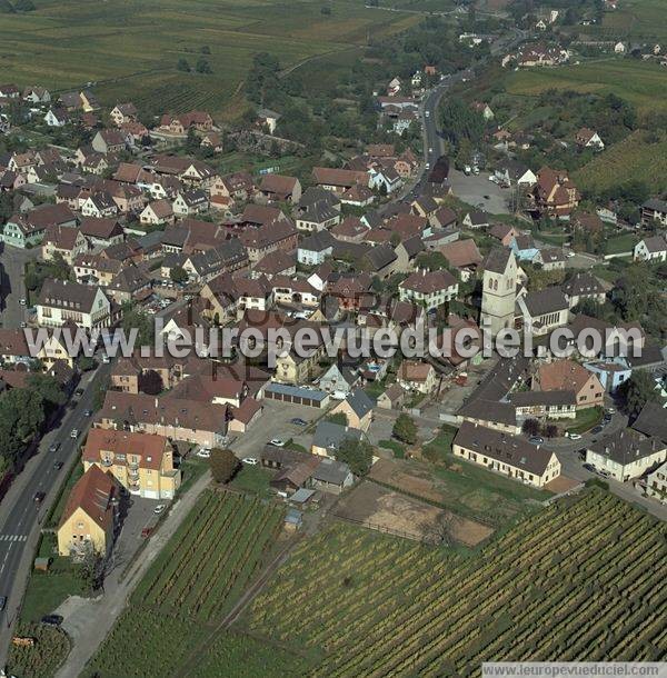 Photo aérienne de Mittelwihr