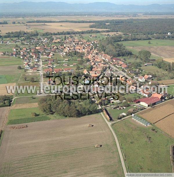 Photo aérienne de Artzenheim